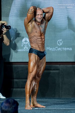 CLASSIC  PHYSIQUE новички